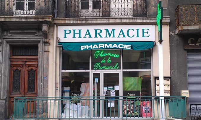 La devanture de la pharmacie